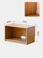 detail of modular cabinet showing smooth solid wood grain 模組櫃近拍細節 展現實木木紋與細緻做工