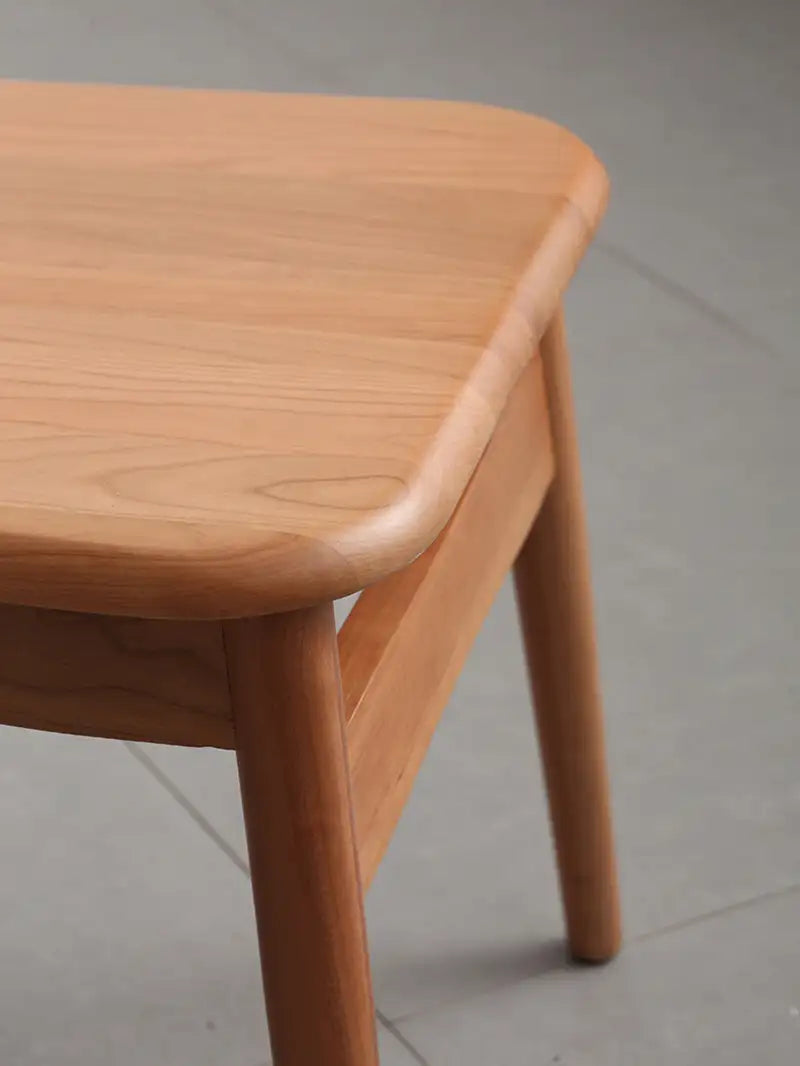 solid wood cafe chair for coffee shop 咖啡店使用的實木餐椅 兼具質感與耐用