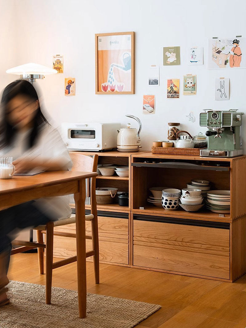 solid wood sideboard used as dining room storage cabinet 實木模組櫃作為餐邊櫃 收納餐具與小家電
