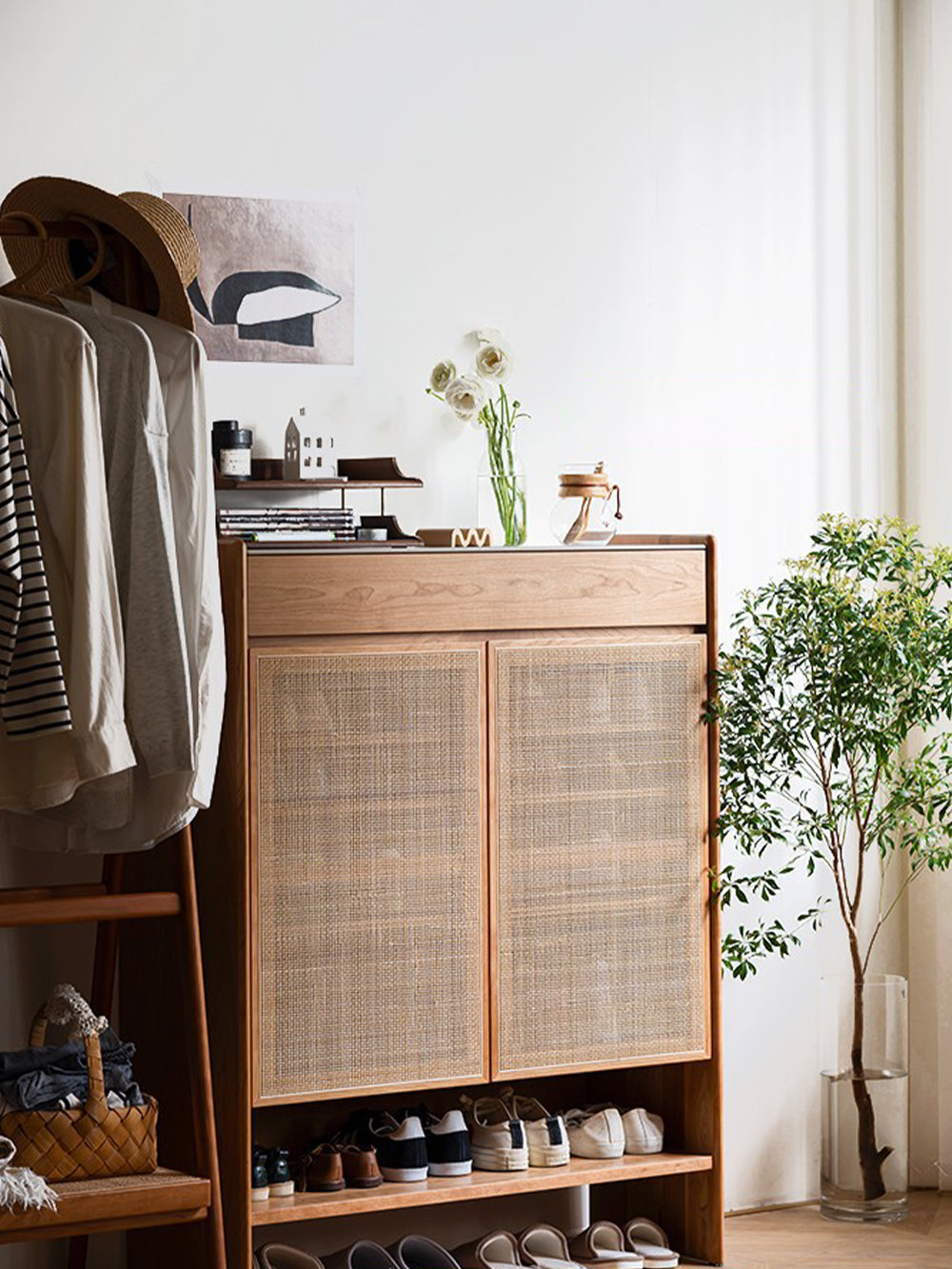 shoe cabinet with multiple shelves for family footwear storage 多層鞋櫃層架 收納全家日常鞋款