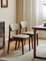 北欧スタイルの無垢材ダイニングセットとブラックウォールナットチェア