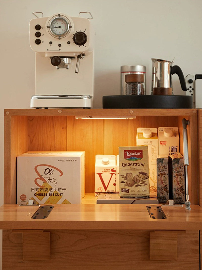 modern cherry wood dresser beside sofa in Japanese style interior 日式原木風客廳 沙發旁擺放現代櫻桃木斗櫃