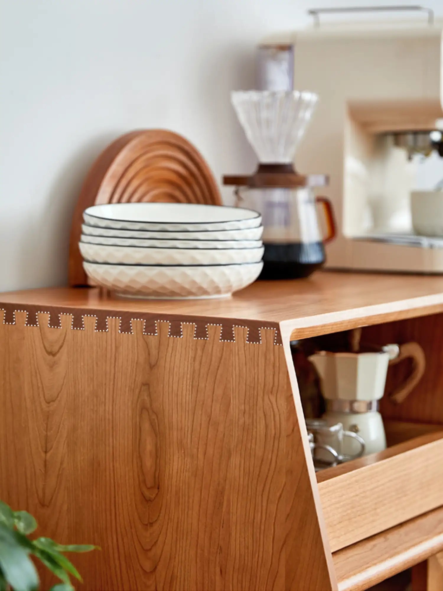 multi functional solid wood sideboard for living and dining 多空間適用的多功能實木餐邊櫃