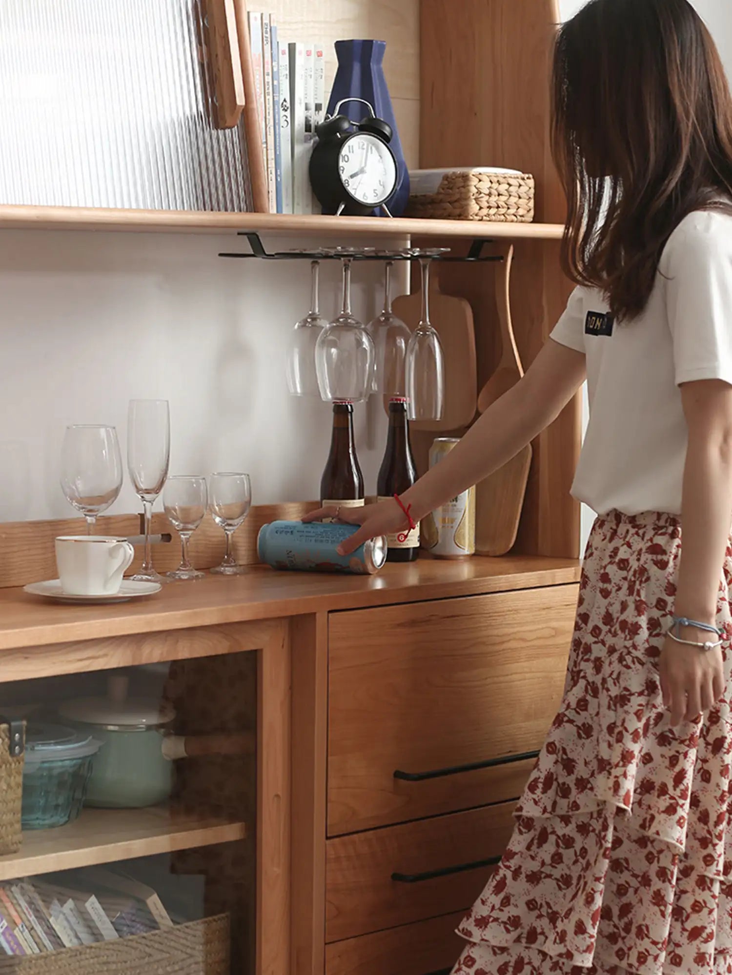 cherry wood sideboard with drawers and shelves 抽屜層架櫻桃木餐邊櫃