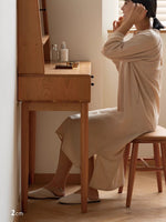 solid wood vanity with organized makeup compartments 實木化妝桌 內部分格整齊好分類